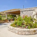 Emilia's Little Ferienhaus Agioi Anargyroi (Milos)