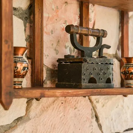 Holiday home Emilia's Little Agioi Anargyroi (Milos)