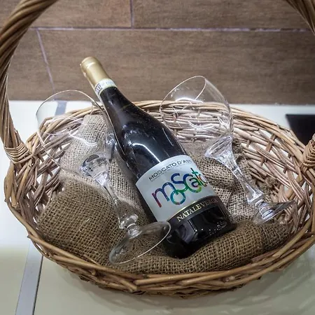 Emilia's Little * Agioi Anargyroi (Milos)