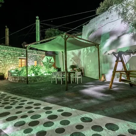 Emilia's Little Semesterbostad