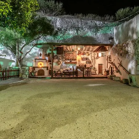 Emilia's Little Semesterbostad *