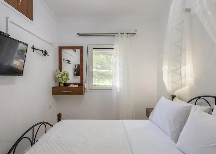 Holiday home Emilia's Little Agioi Anargyroi (Milos)