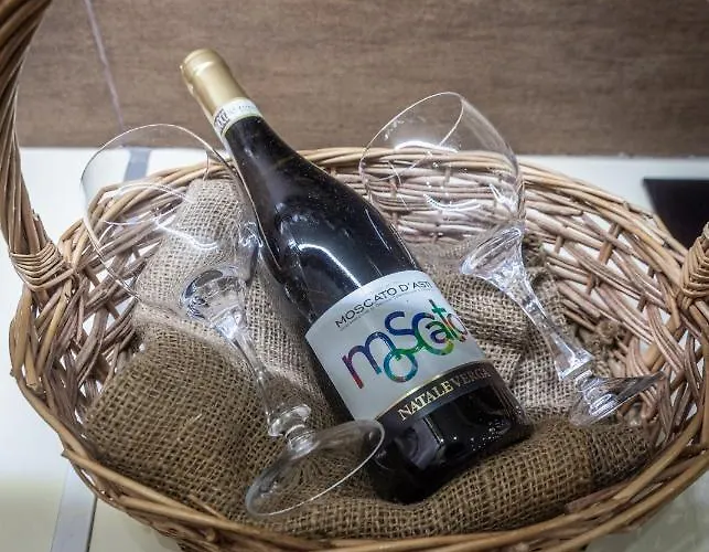 Emilia's Little * Agioi Anargyroi (Milos)